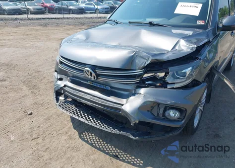 2016 Volkswagen Tiguan Se z USA, uszkodzony, nr VIN WVGBV7AX6GW607215